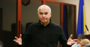 Сім'я нардепа Шуфрича не здатна зібрати 33 мільйони на його заставу