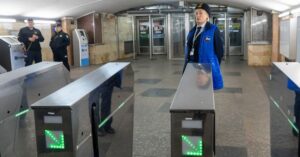 У 2026 році в столичне метро можуть не пустити всіх: хто не зможе потрапити на станції Києва