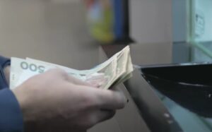 Заробляйте більше: українцям підвищили поширений платіж