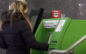 Українцям оголосили нові суми лікарняних та декретних виплат