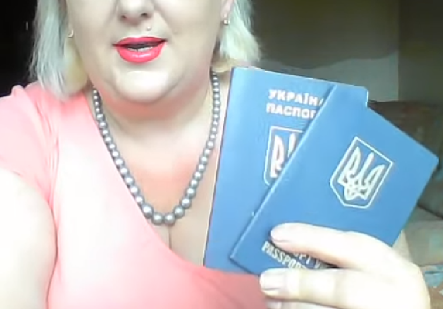 Українцям потрібно буде оновити багато документів: яких обставин це стосується