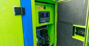 Способи збереження тепла під час відключення електрики: дієві варіанти для багатоквартирних будинків