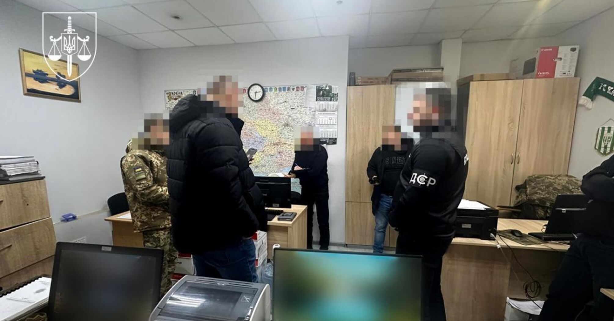 Посадовця ДПСУ затримали за вимагання 10% від постачальника запчастин для фронту