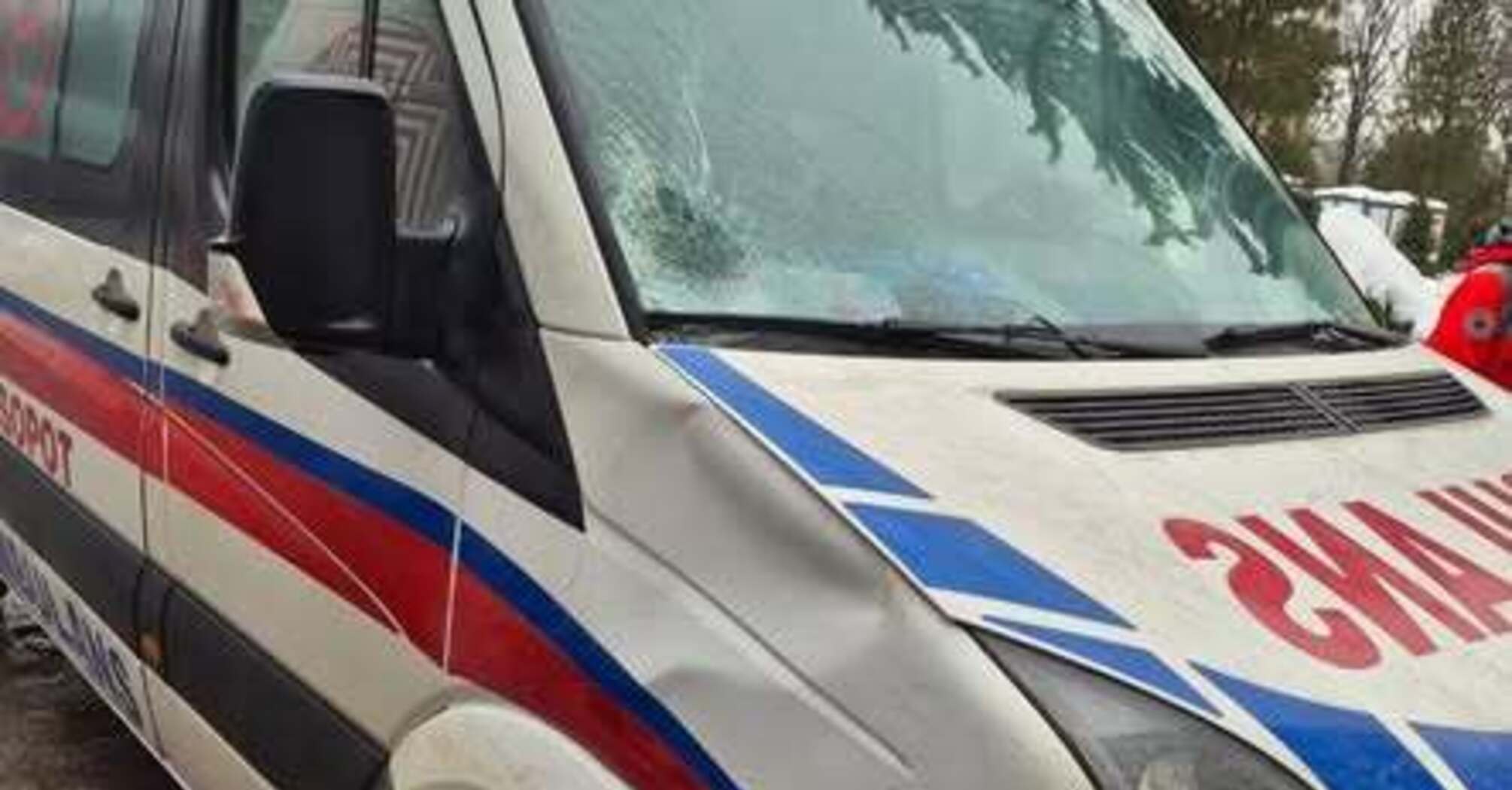 На Львівщині водій приватної швидкої, перебуваючи під наркотиками, наїхав на 10-річну дівчинку