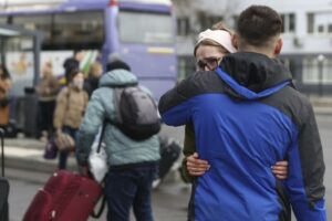 Українцям віком 18-22 років можуть знову обмежити виїзд: з'явилася нова умова