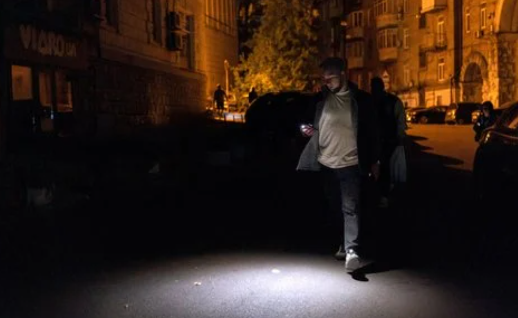 Невдовзі очікуються зміни: коли в Києві зменшать тривалість відключень електрики