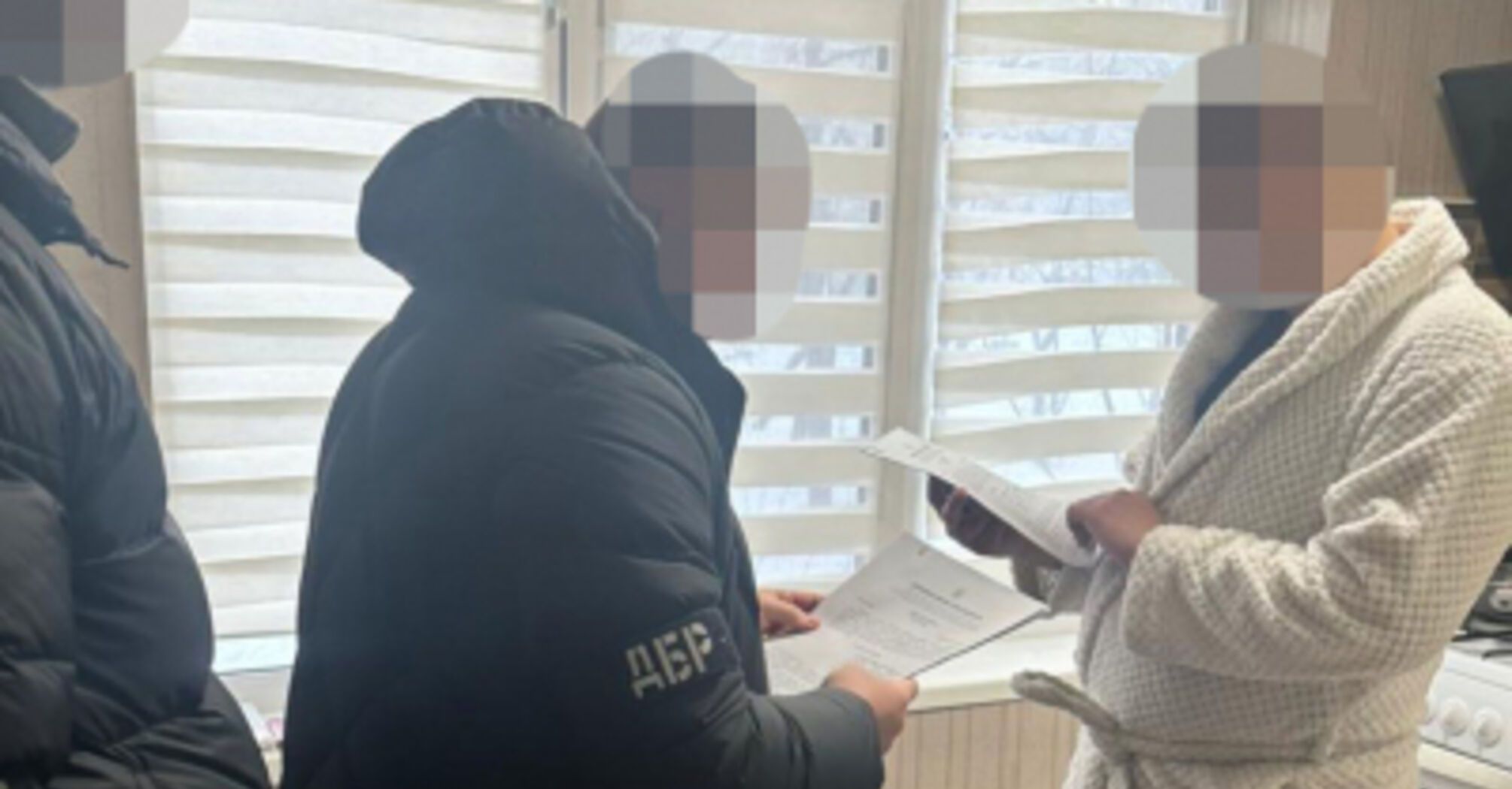 Ексінспектора патрульної поліції Київщини затримали за шахрайство на суму понад 8,4 млн грн