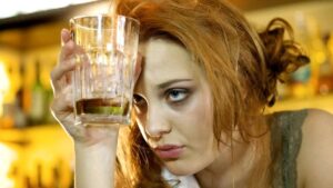 Ефективні способи боротьби з похміллям: збережіть для ранку
