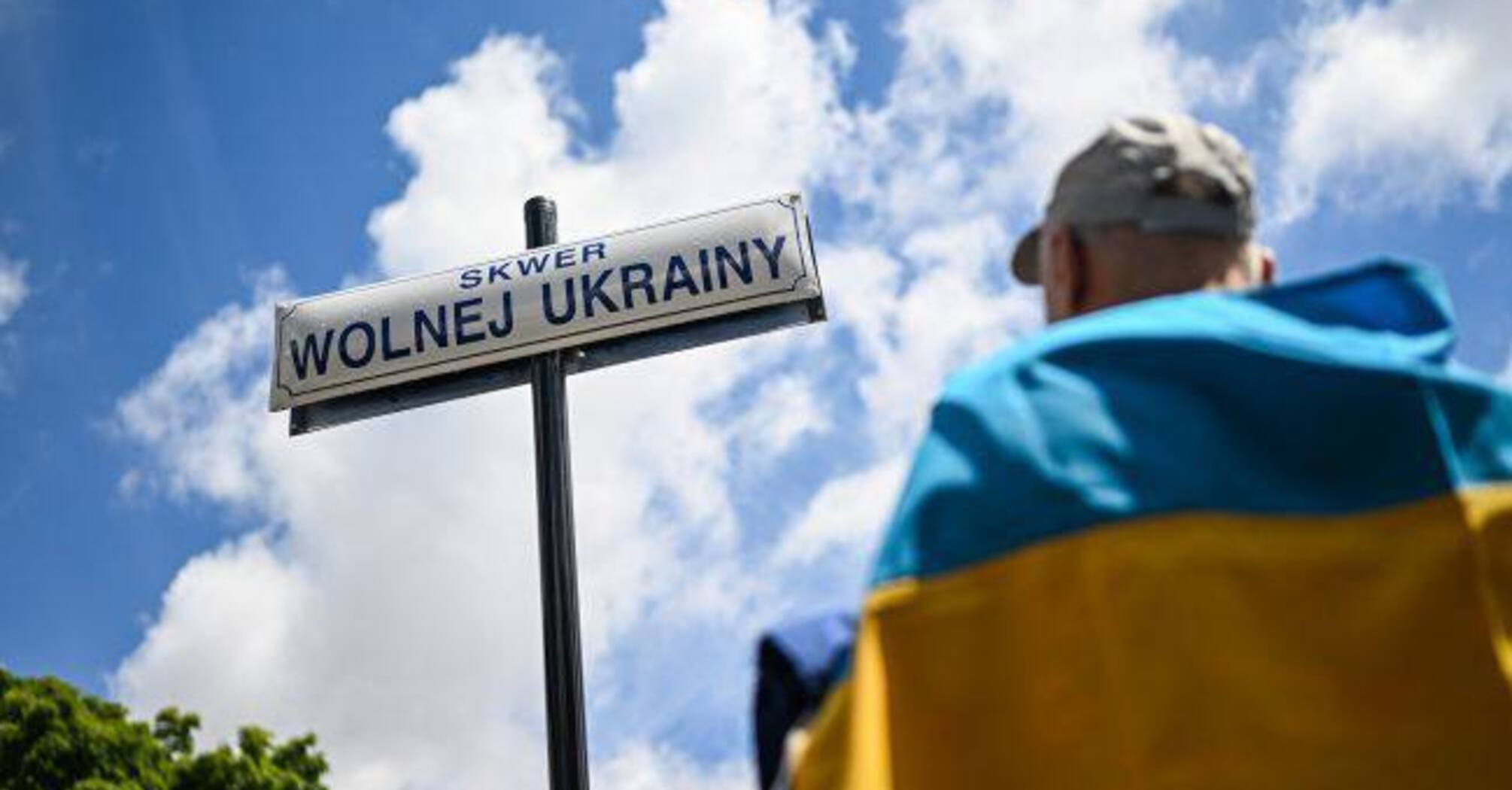 Доходи з конгресу прихильників антиукраїнського політика Гжегожа Брауна у Польщі передадуть на підтримку України