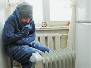 Теплі батареї перетворяться на розкіш: українців попередили про значне підвищення тарифів
