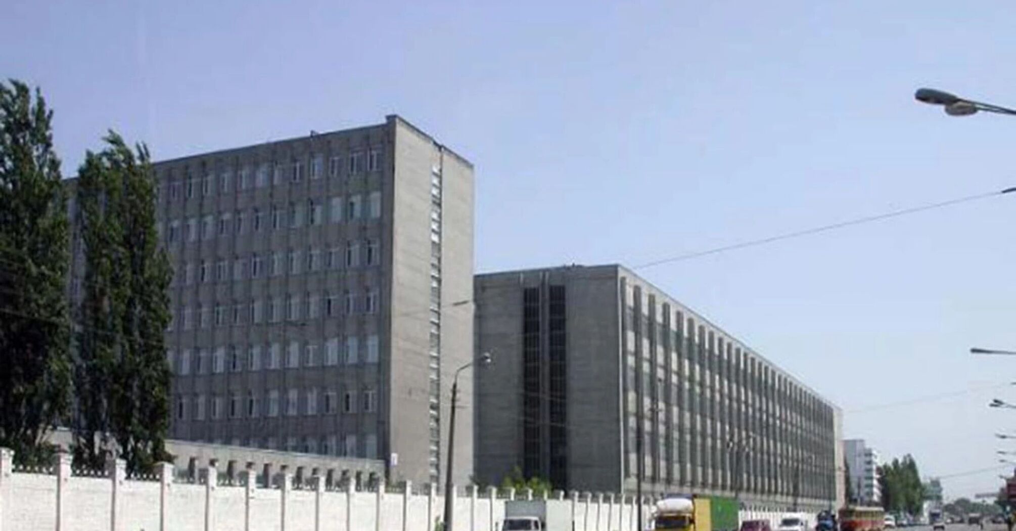 Продаж майна ''Київського радіозаводу'' за безцінь: цена на 23 рази нижча від ринкової